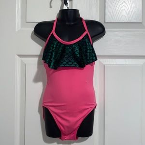 🫶🏼Girls Mermaid size 6x/8 pink swimsuit